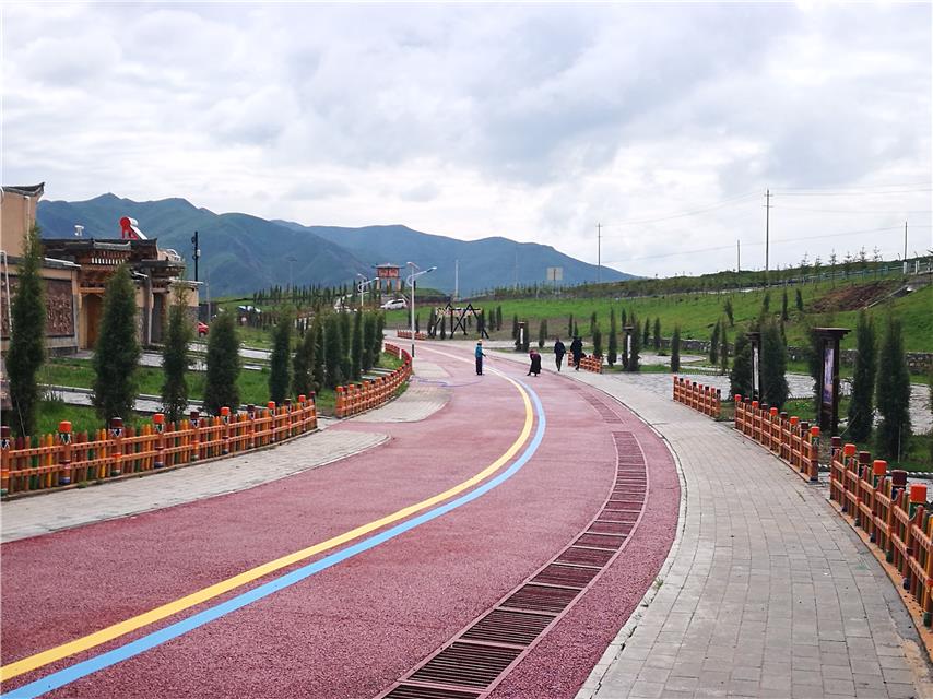 甘肅甘南州夏河縣安果村：吃上“旅游”飯，安心奔小康