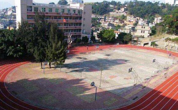 蘭州四城區(qū)初一新生7月23日去對口學?？窗?>
        </a><em>蘭州四城區(qū)初一新生7月23日去對口學?？窗?/em></li>
    <li><a  target=