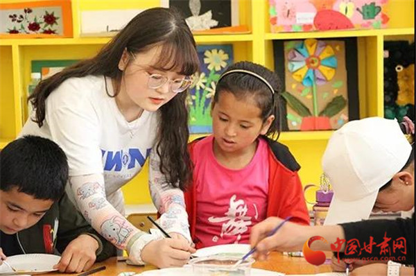 關(guān)愛山區(qū)的孩子 西北師大學(xué)子在東鄉(xiāng)、會寧開展體育美育浸潤行動活動