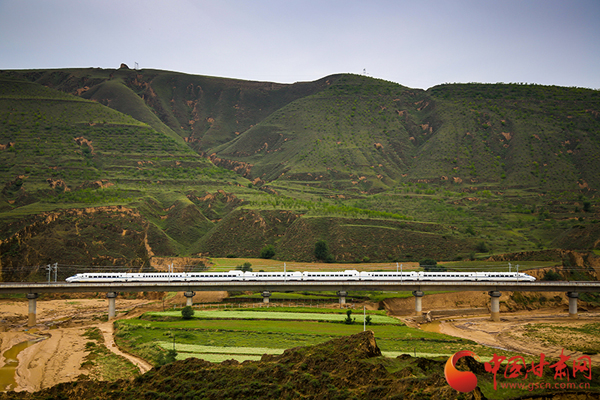 西銀客專甘寧段開(kāi)始進(jìn)行運(yùn)行試驗(yàn)