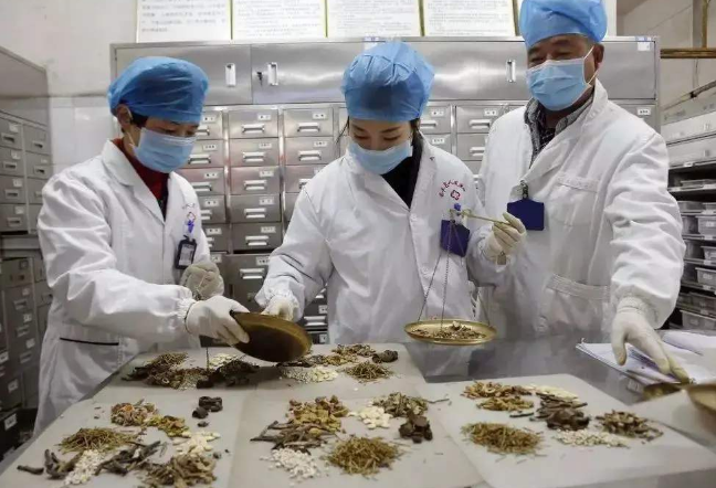 新冠肺炎疫情人物同防市民如何做？請看這里！