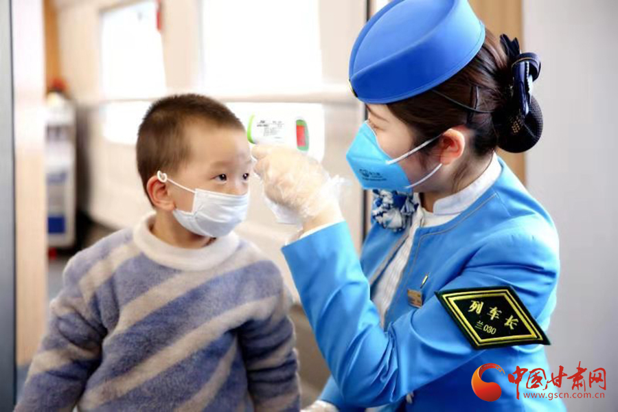 回家路上，請配合疫情防控要求 