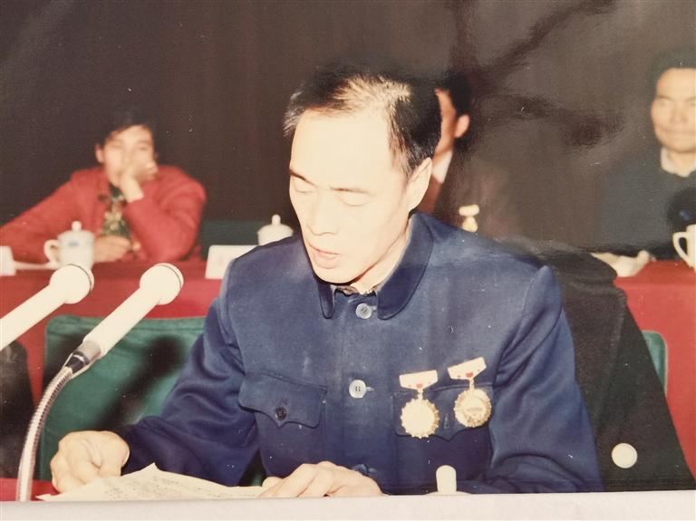 尋訪百名先鋒黨員  他用13年的時間完成28年的工作量——記“刀具大王”、全國勞模、蘭州通用機器廠工人技師蘆聚才