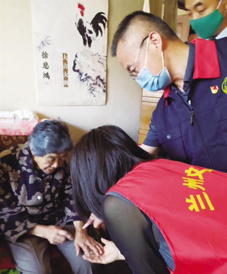 在公益志愿服務(wù)中踐行初心使命——記中國(guó)好人、城關(guān)區(qū)一方公益慈善協(xié)會(huì)黨支部書記高平