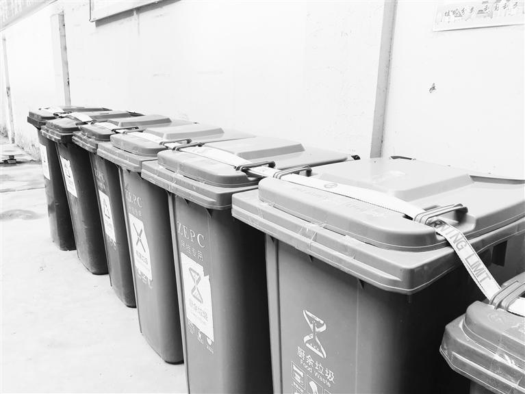 “定時定點(diǎn)”垃圾投放 走進(jìn)蘭州白銀路街道老舊小區(qū)