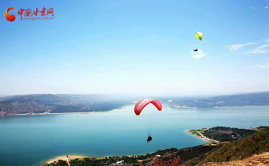 【五一游甘肅】這個(gè)五一，我在宛若游龍繞山行的黃河畔等你