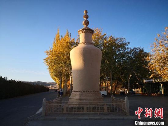 圖為2020年11月，沐浴在晨光中的莫高窟道士塔。(資料圖) 馮志軍 攝