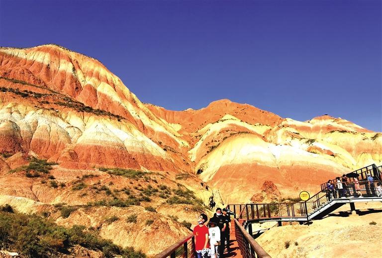 攜程《2021年國(guó)慶假期出游總結(jié)報(bào)告》出爐  西安、上海、北京、西寧、成都成甘肅省主要客源地