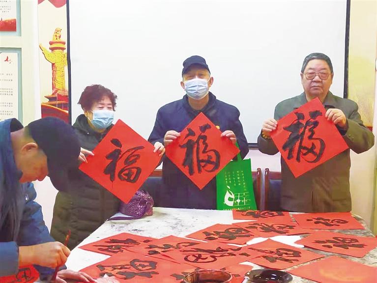 蘭州：“幸福敲門 新春送?！被顒?dòng)情暖萬家