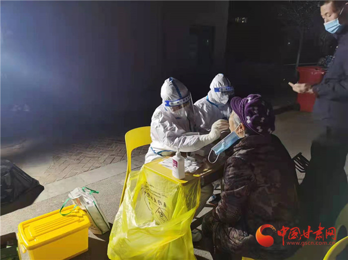 專家詳解新版新冠診療方案：為何輕型病例可以不住院了？