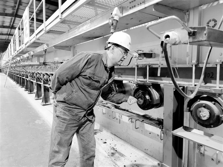 高溫下的堅守，讓世界變得更“透明”