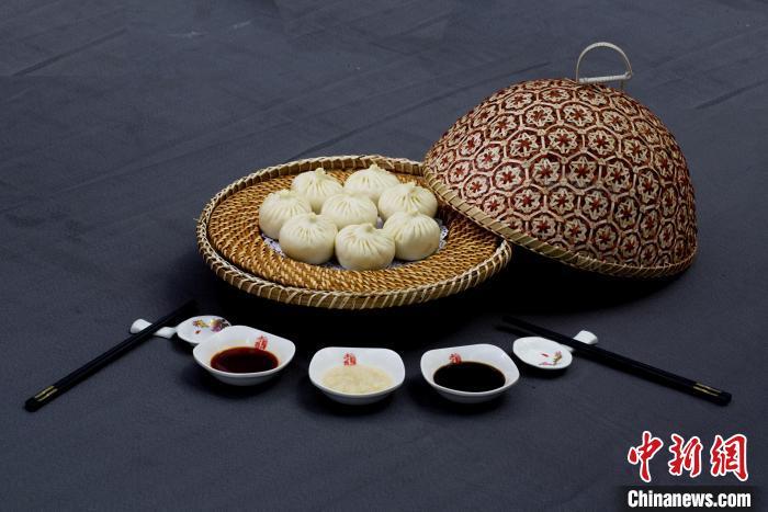 圖為甘肅臨夏回族自治州美味——河州包子。(資料圖) 臨夏州委宣傳部供圖