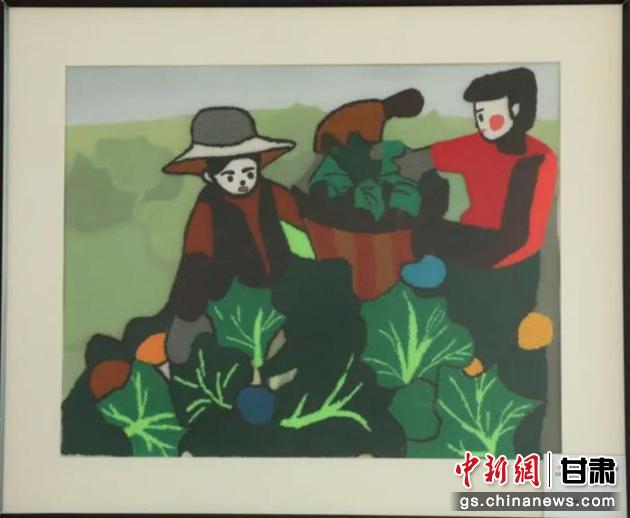 皋蘭縣高原夏菜項(xiàng)目幫助當(dāng)?shù)貗D女增收致富。刺繡 黃淑娟 繡稿 趙海科