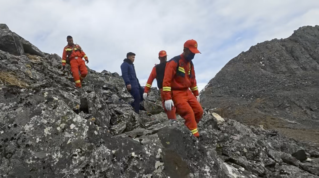 男子擅闖海螺溝未開(kāi)發(fā)區(qū)失聯(lián)，獲救后被罰3000元，繳了2.7萬(wàn)元的救援費(fèi)
